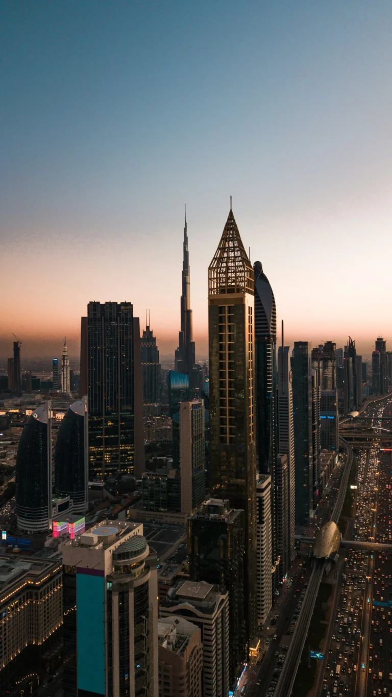 Dubai - smart hands